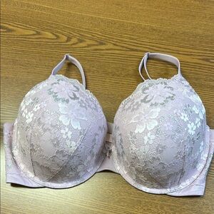 Victoria Secret size 36DDD Elegant Lace Underwire Bra in Lavendar